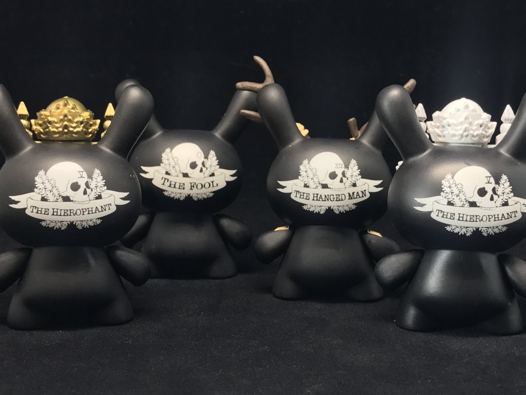 JPK-arcane-divination-kidrobot-dunny-3